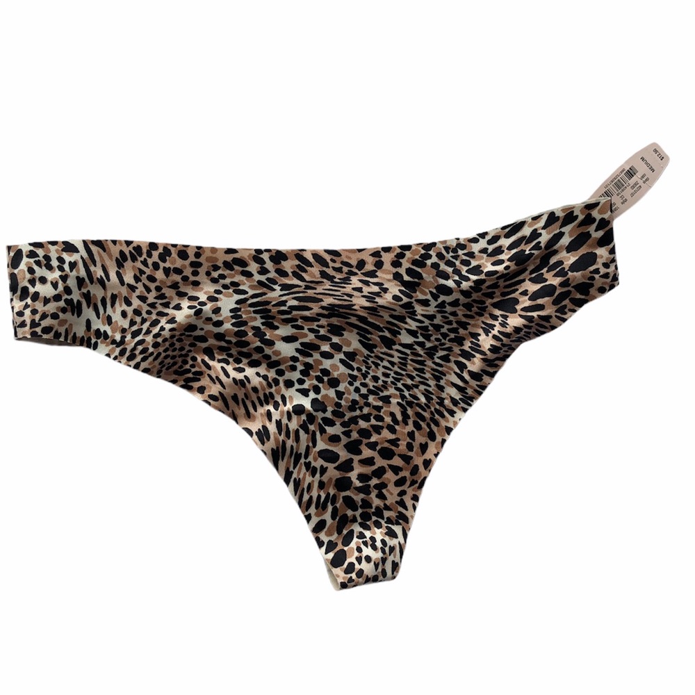 ADD ON Victoria’s Secret NWT Thong Leopard Print Size Medium